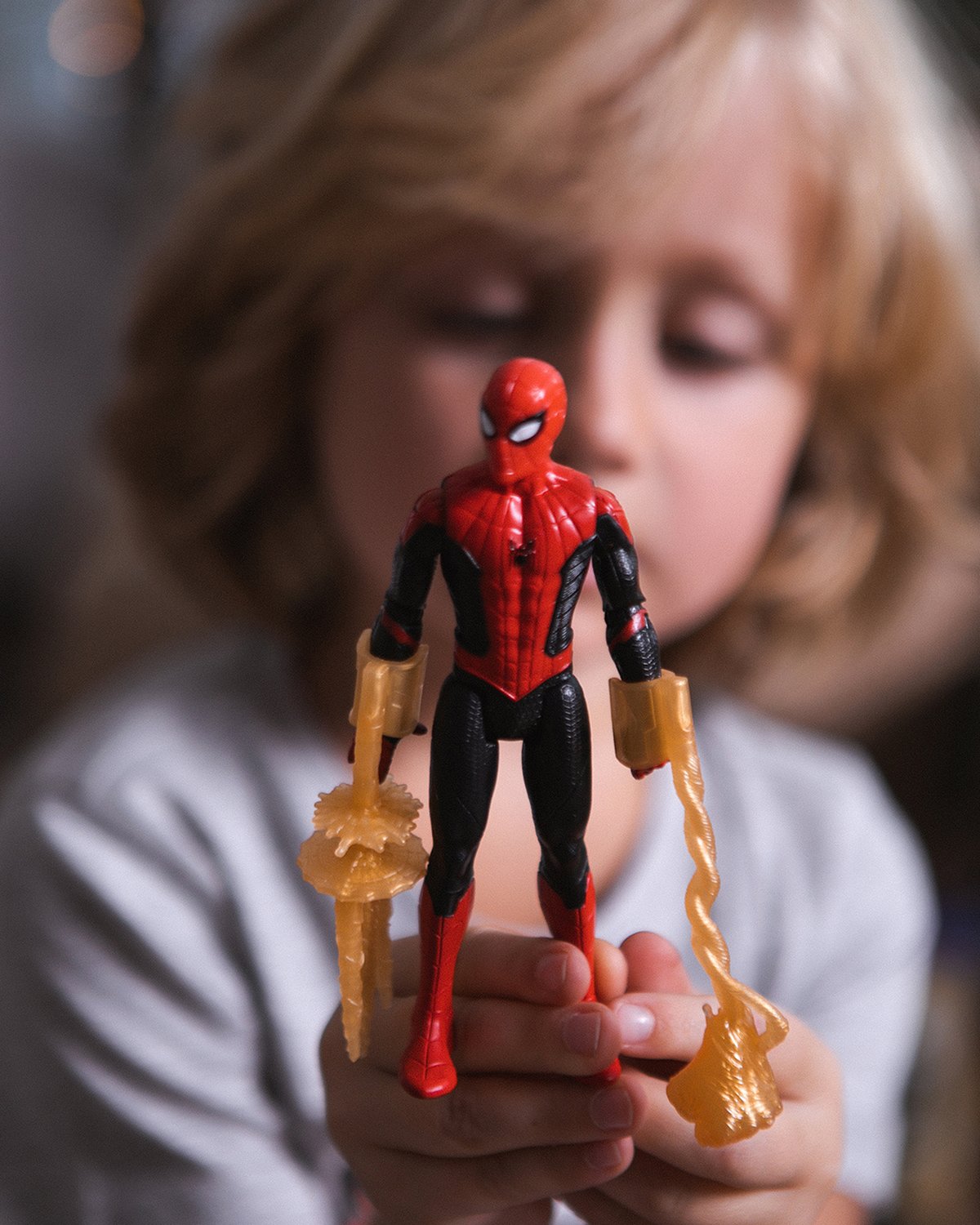 Фигурка Spider-man Человек-паук Пионер с дополнительным элементом и аксессуаром F19125X0
