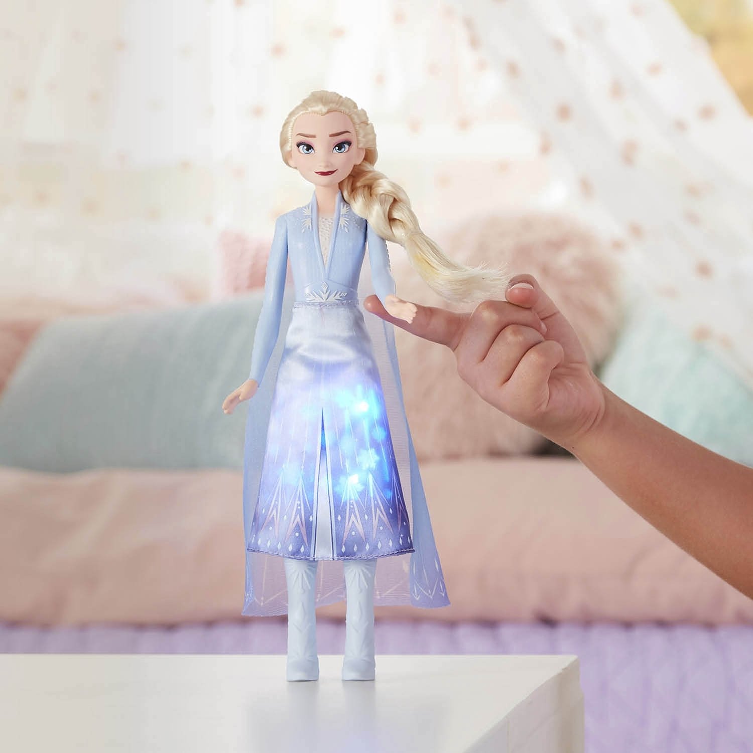 Кукла Hasbro Disney Princess Холодное сердце 2 Эльза в сверкающем платье E7000