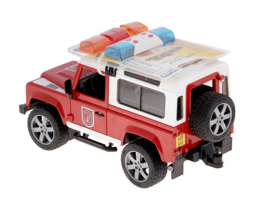 Пожарный автомобиль Bruder Внедорожник Land Rover Defender Station Wagon (02-596) 1:16 28 см