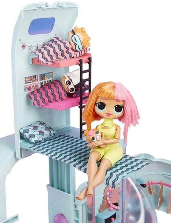 Кукла-сюрприз LOL Surprise Glamper Автобус с куклой, 559771