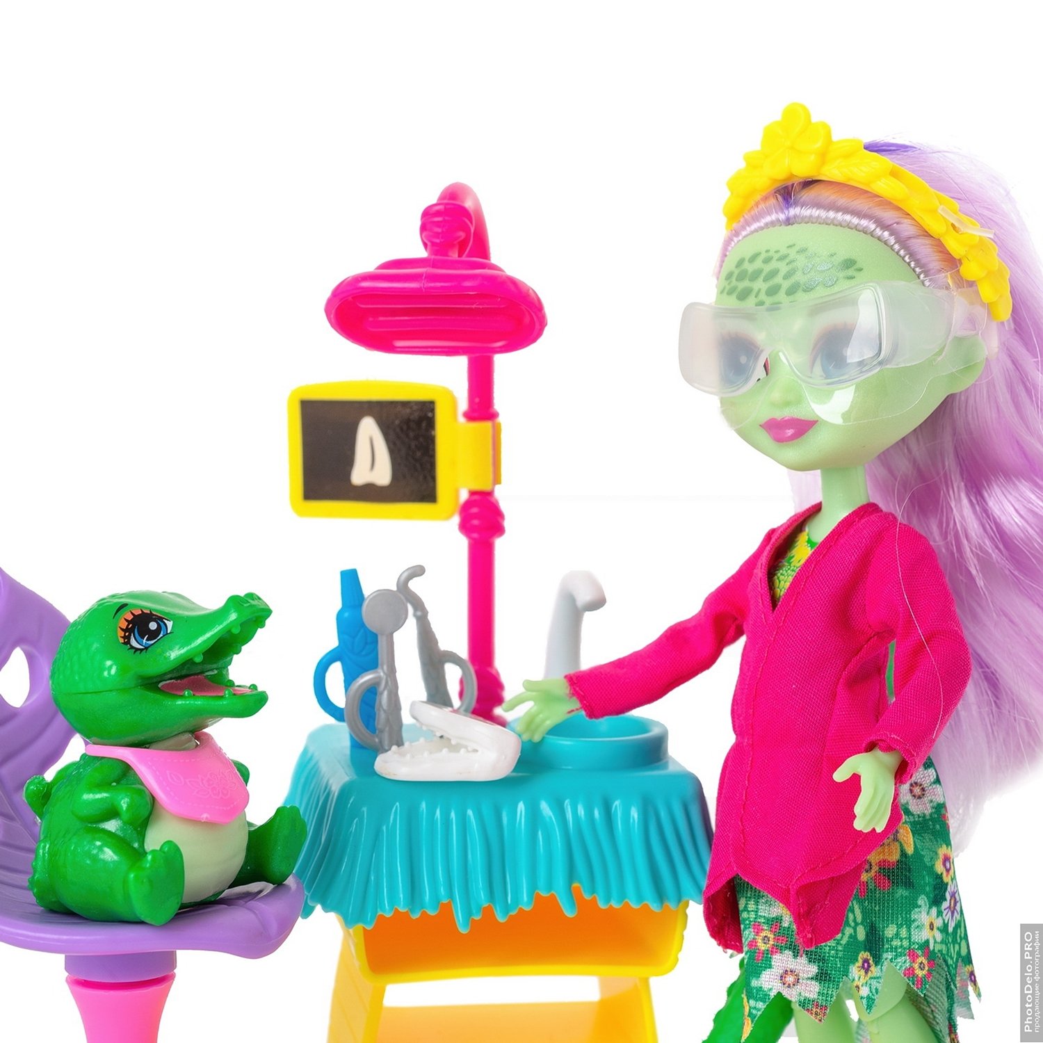 Кукла Enchantimals Стоматология со зверюшкой и тематическим набором GFN55