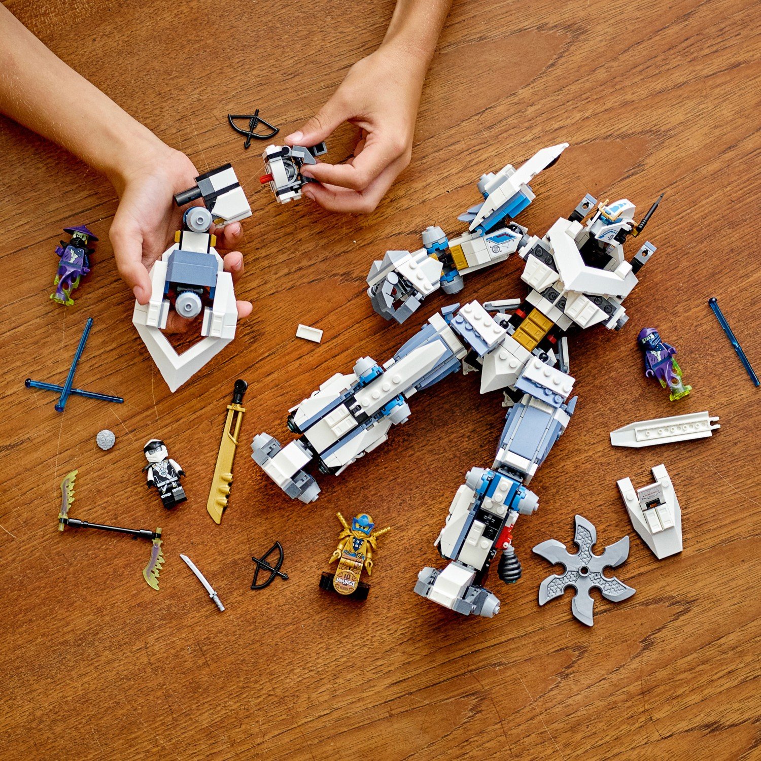 Конструктор LEGO Ninjago Битва с роботом Зейна 71738