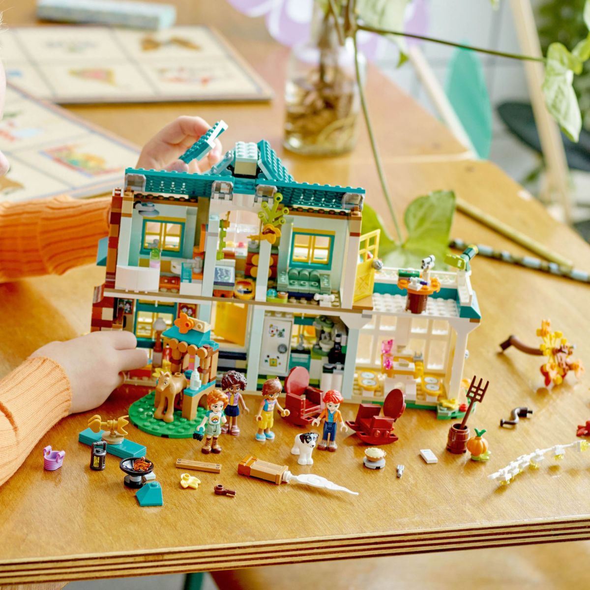 Конструктор LEGO Friends 41730 Осенний дом