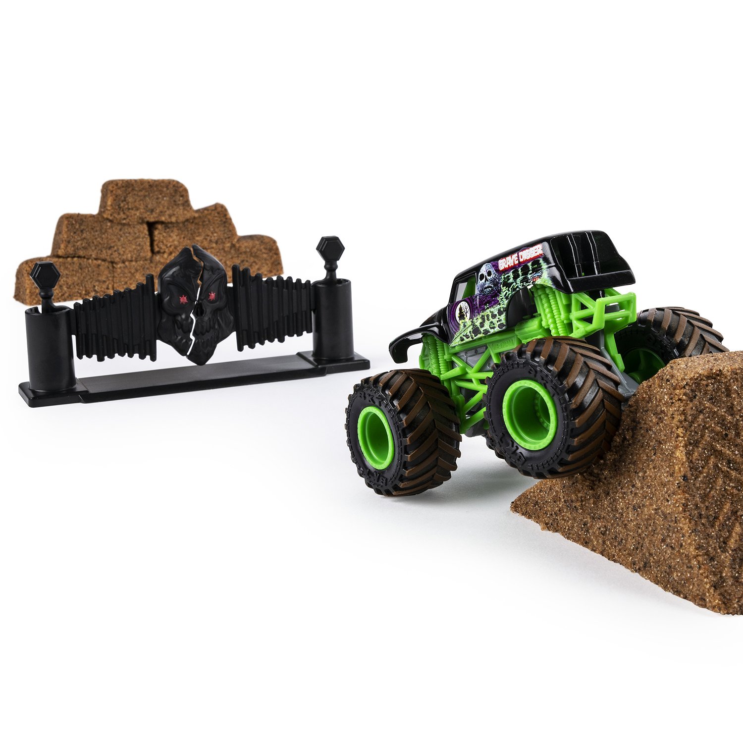 Набор Monster Jam №2 с машинкой и кинетическим песком и аксессуарами 6054964